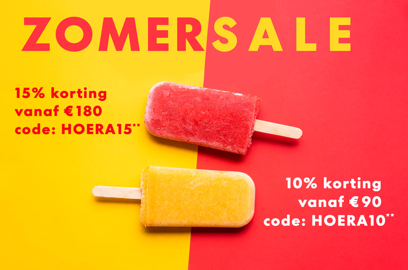 Zomersale-banner met rood en geel ijsje op een rood-gele achtergrond; 10% korting vanaf €90 met code HOERA10 en 15% korting vanaf €180 met code HOERA15.