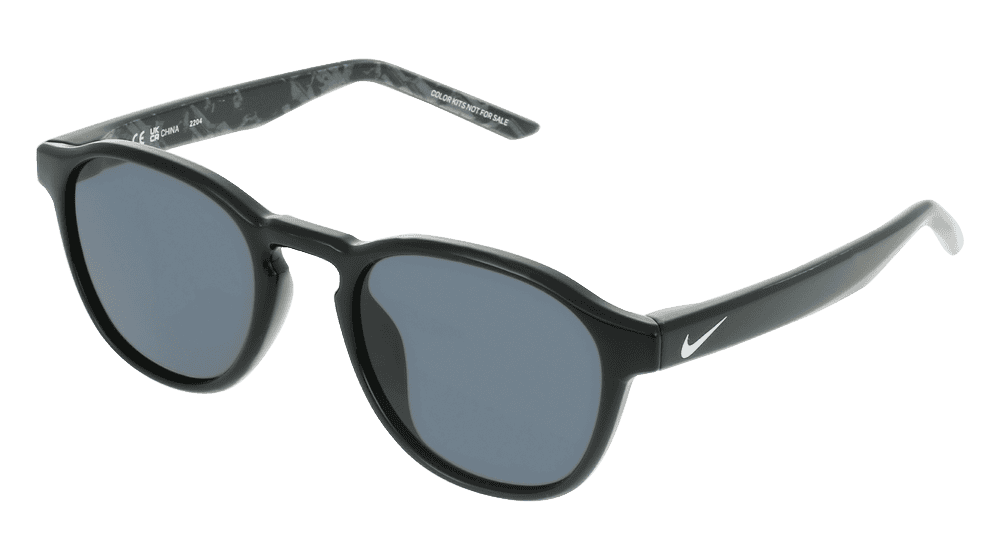 NIKE SMASH DZ7382 Zwart glanzend Hoekaanzicht