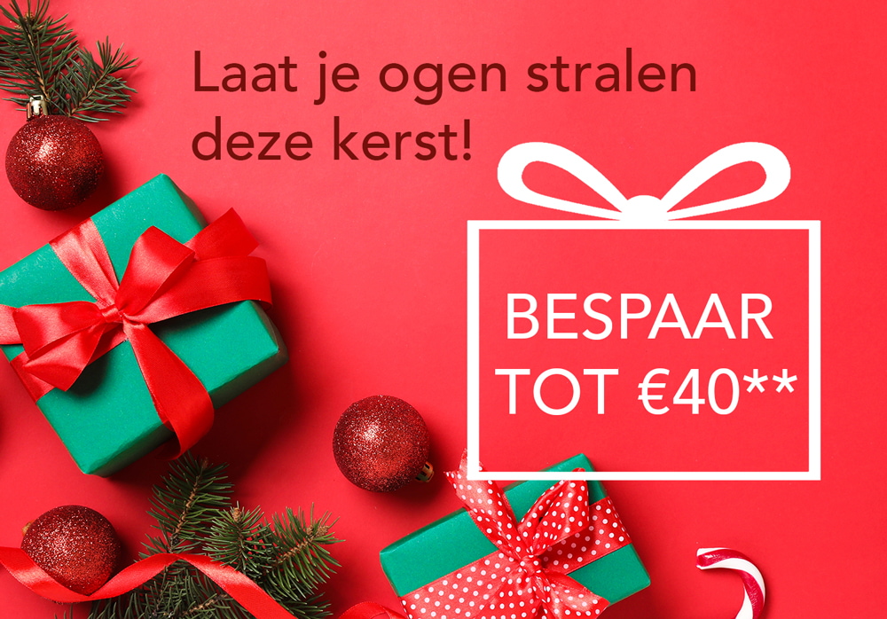 Kerstafbeelding met rode cadeaus en vier kortingscodes: XMAS5, XMAS10, XMAS15 en XMAS40 voor oplopende kortingen.